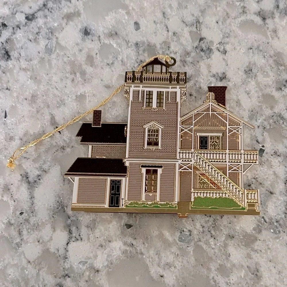 Sheila's Historical East Brother Lighthouse 3D Ornament- 1995 First Edition